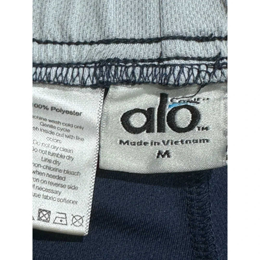 ALO Shorts Mens Size Medium Blue Gray Elastic Waist Missing Drawstring Pockets